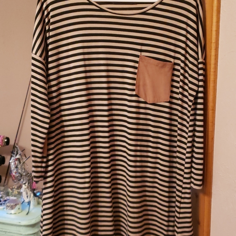 Lollipop Star brand black stripped shirt